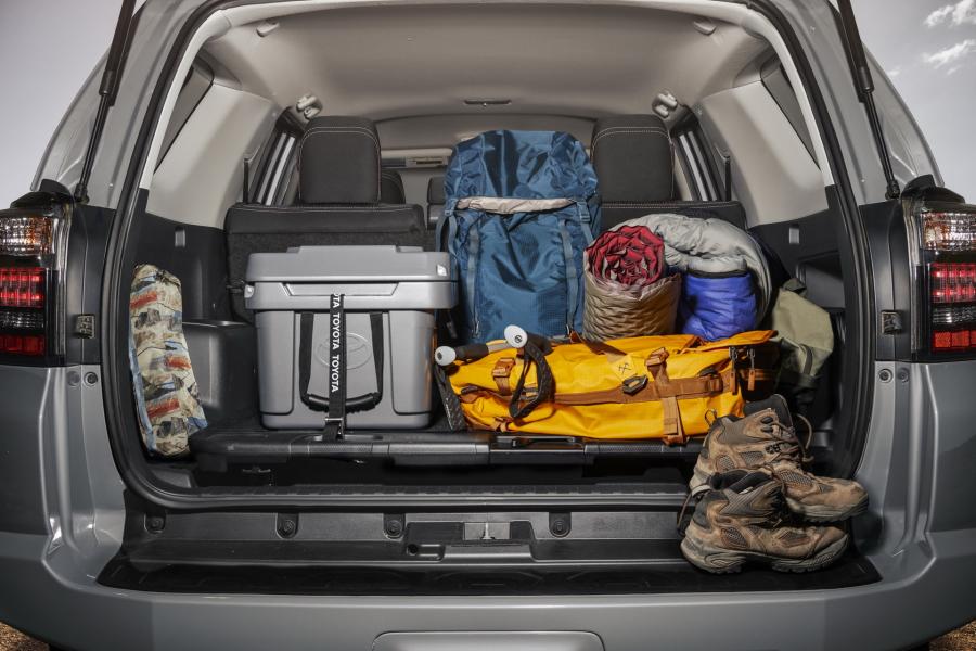 Багажник Toyota 4Runner SR5 Trail (N280) 2020 года  (фото 2 из 8)